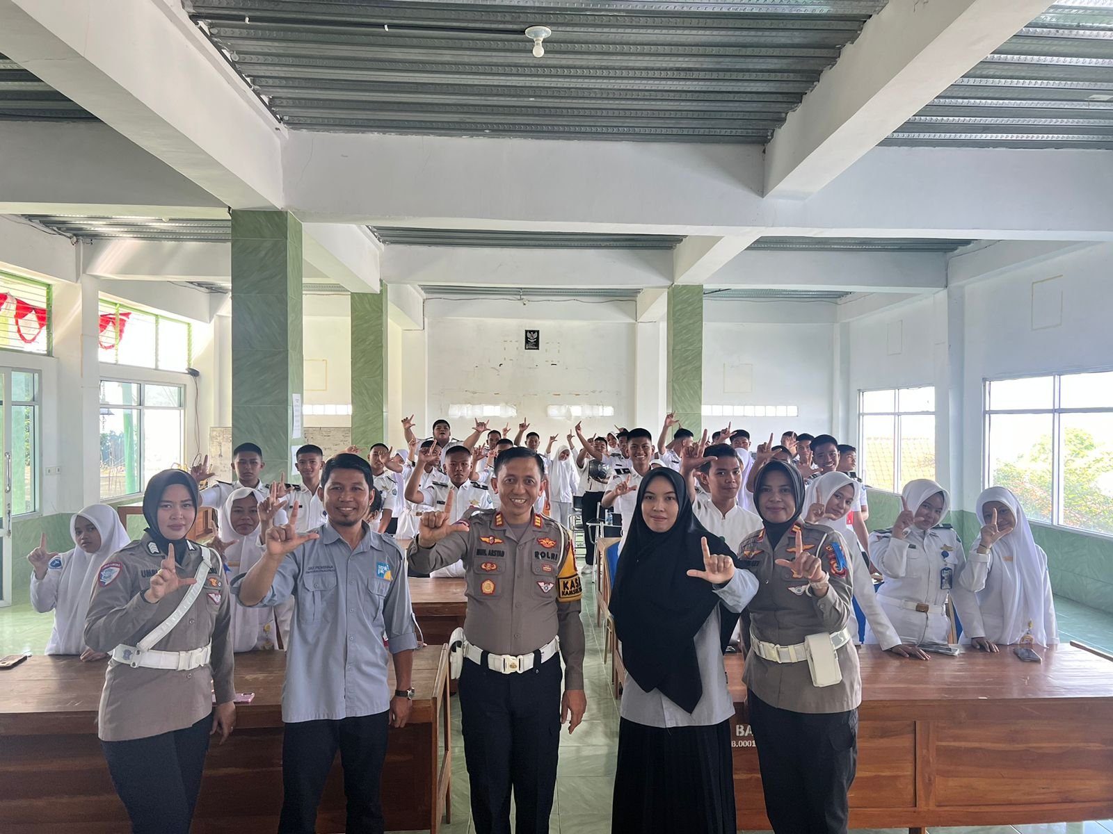 Sisi Edukasi Ops Keselamatan Pallawa 2026 Hari Kedua, Sat Lantas Polres Parepare Lakukan Police Goes to School di SMK Bahari