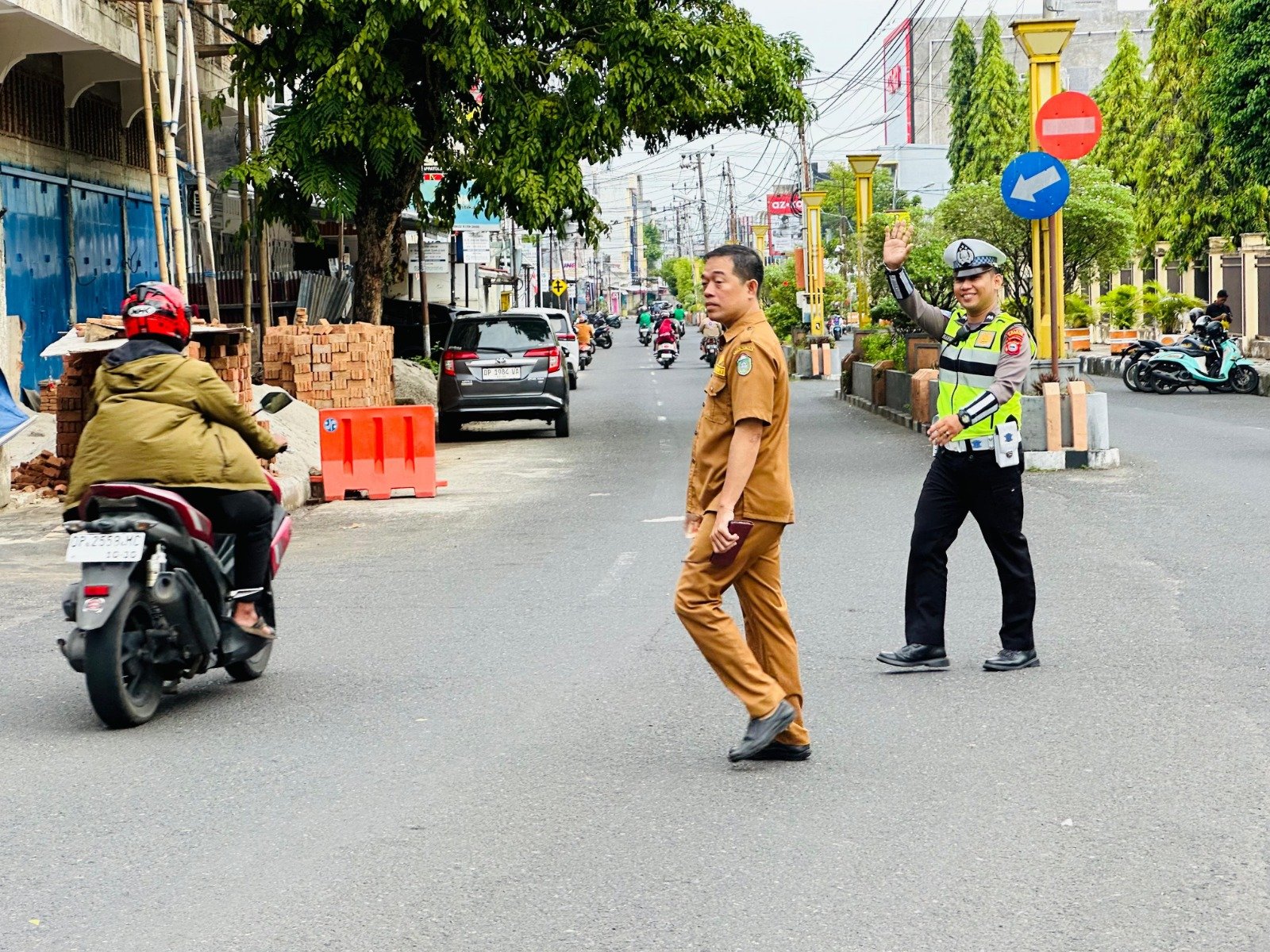 Operasi Keselamatan 2026, Penggelaran Personil Sat Lantas Beri Perlindungan Bagi Pejalan Kaki