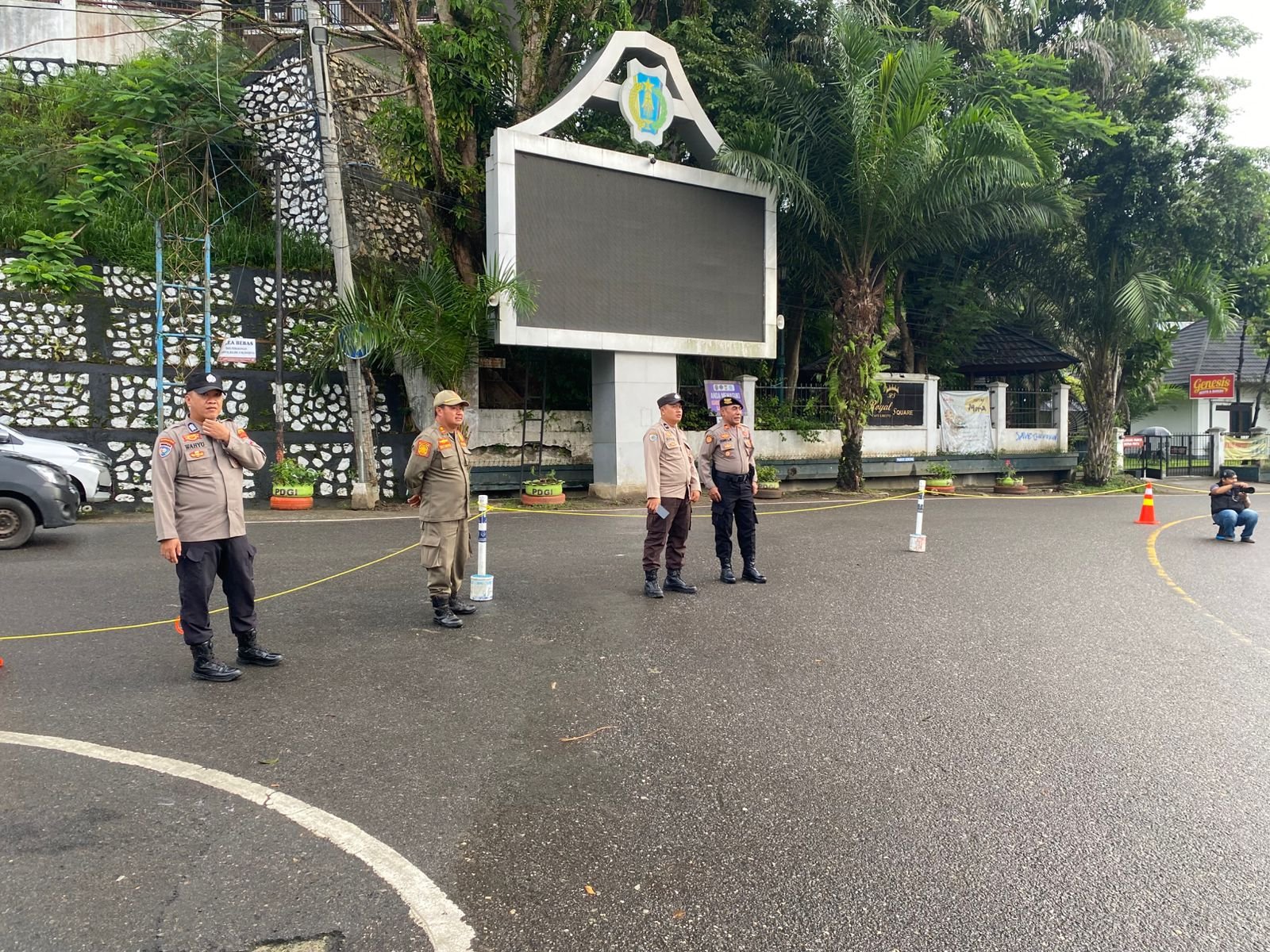 Pengamanan Humanis Warnai Car Free Day di Plaza Kolam Makale, Polres Tana Toraja Pastikan Kegiatan Aman dan Lancar