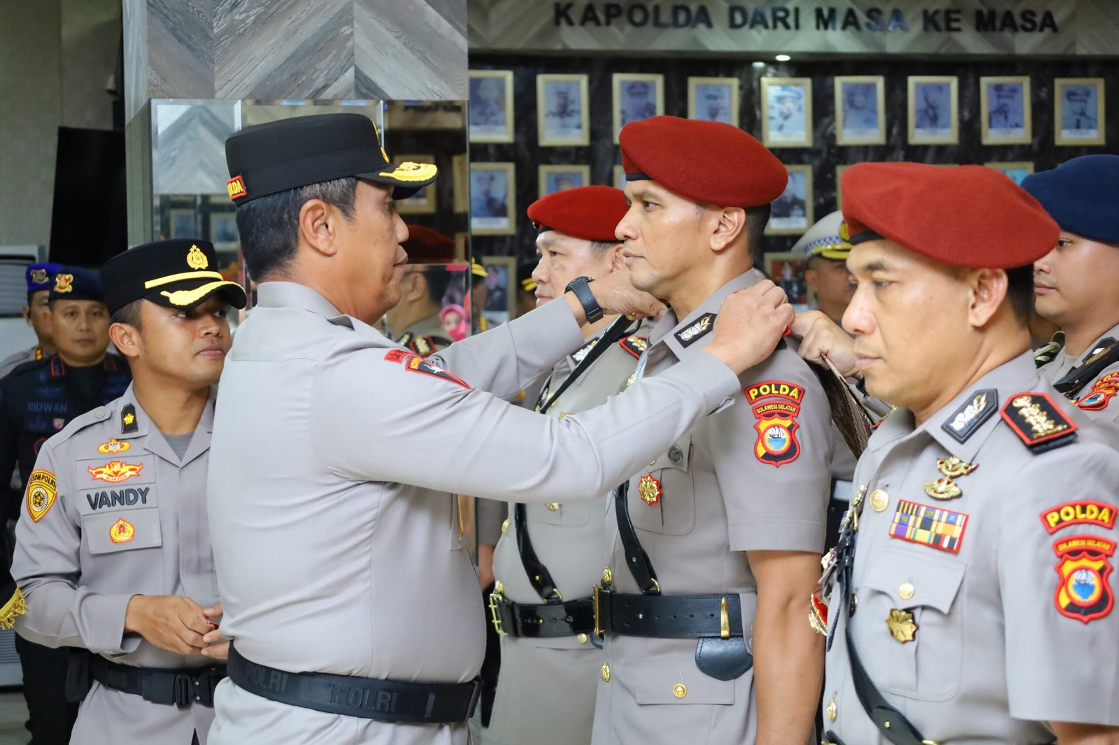 Kapolda Sulsel Pimpin Sertijab Dirreskrimsus dan Dirresnarkoba Polda Sulsel