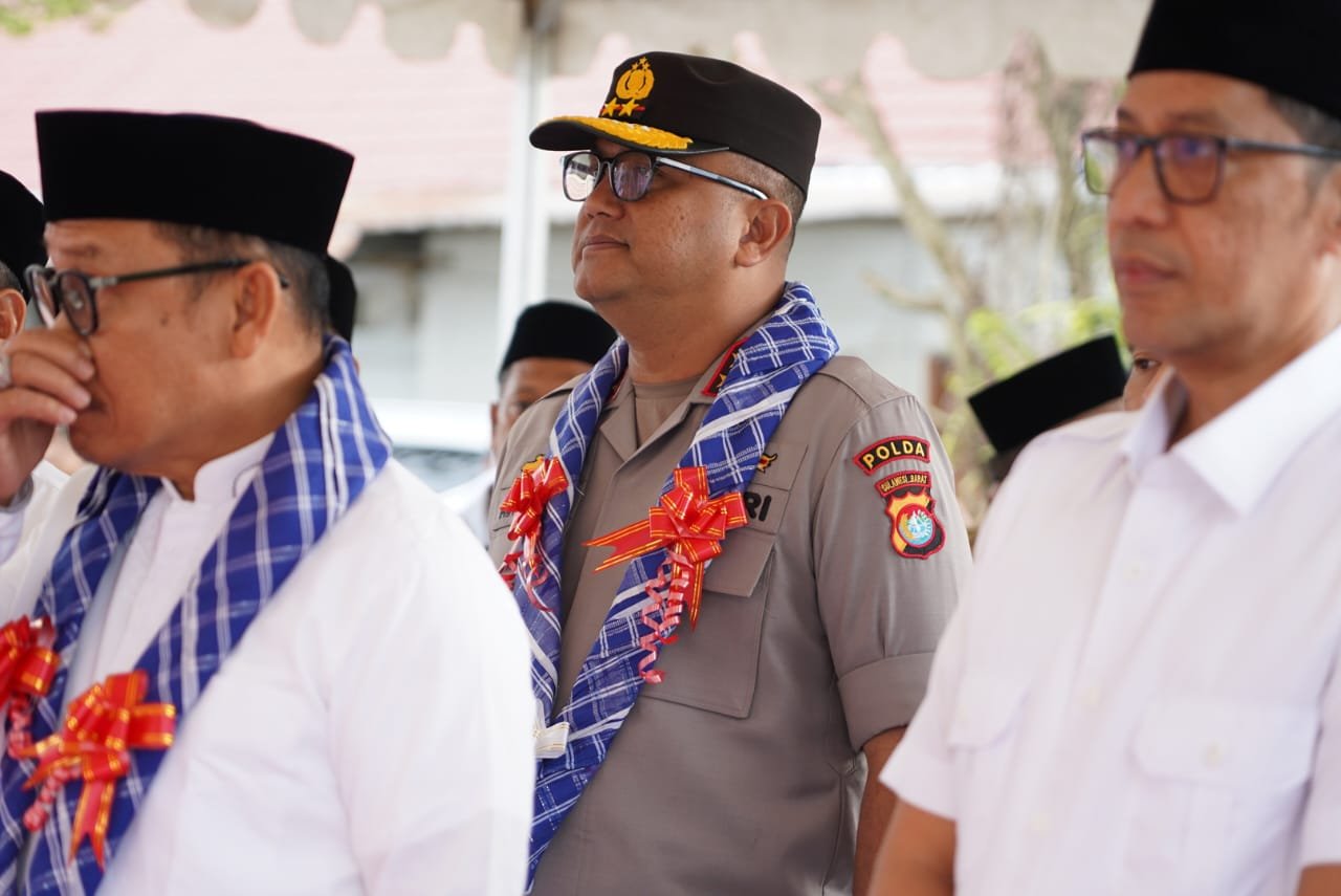 Kapolda Sulbar Dampingi Gubernur Dalam Kunker Proyek dan Safari Ramadhan di Mamuju Tengah