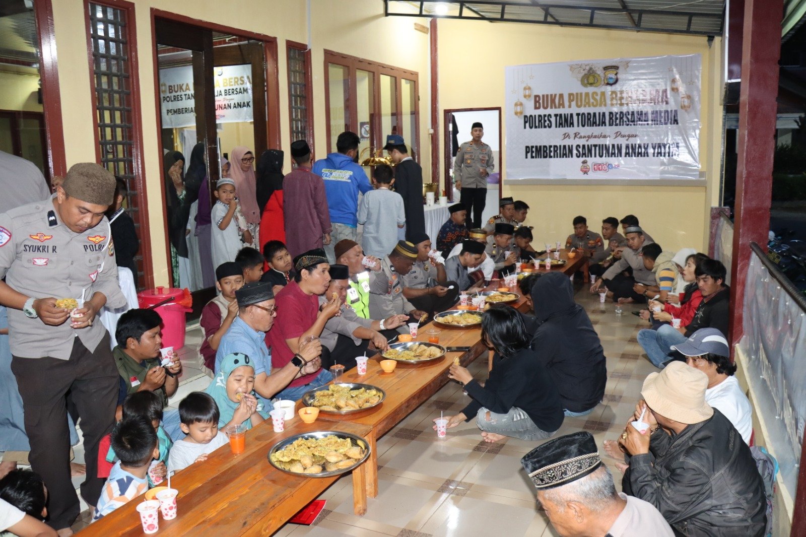 Polres Tana Toraja Buka Puasa Bersama Media, Santuni Anak Yatim di Bulan Ramadan