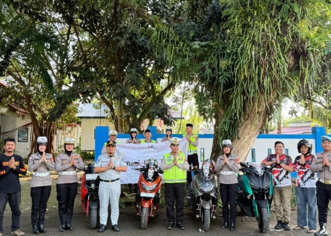 Berkah dan Humanis, Ditlantas Polda Sulbar Berbagi Takjil dan Sisipkan Pesan Keselamatan