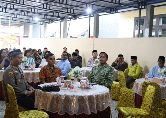 Buka Puasa Bersama, Kapolres Tator Bersama Forkopimda, Tokoh Agama Dan Pemberian Santunan Anak Yatim