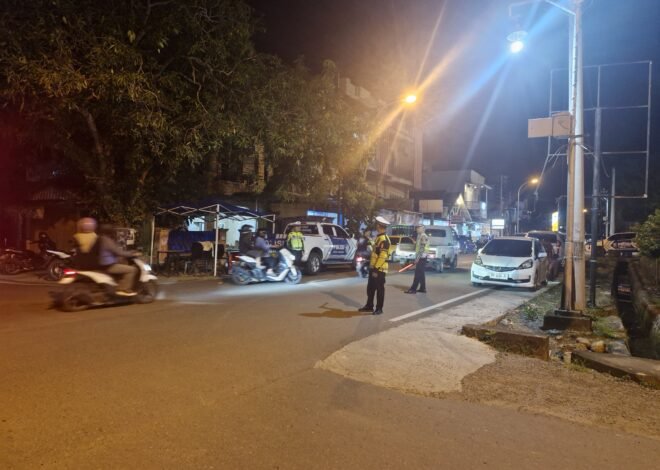 Jaga Rasa Aman dan Nyaman Saat Ibadah Tarawih, Ditlantas Polda Sulbar Amankan Tiga Masjid Padat Jamaah