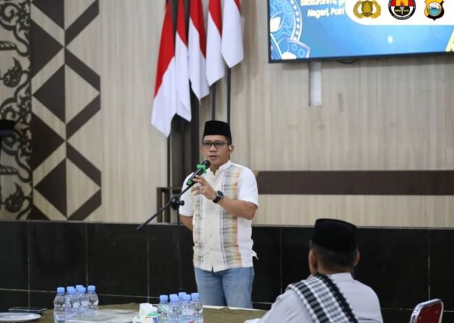 Ramadan Penuh Berkah, Keluarga Besar Polres Luwu Berbagi Takjil dan Gelar Buka Puasa Bersama