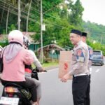 PJR Ditlantas Polda Sulbar Gandeng Komunitas PDM Berbagi Takjil, Wujudkan Sinergi untuk Masyarakat