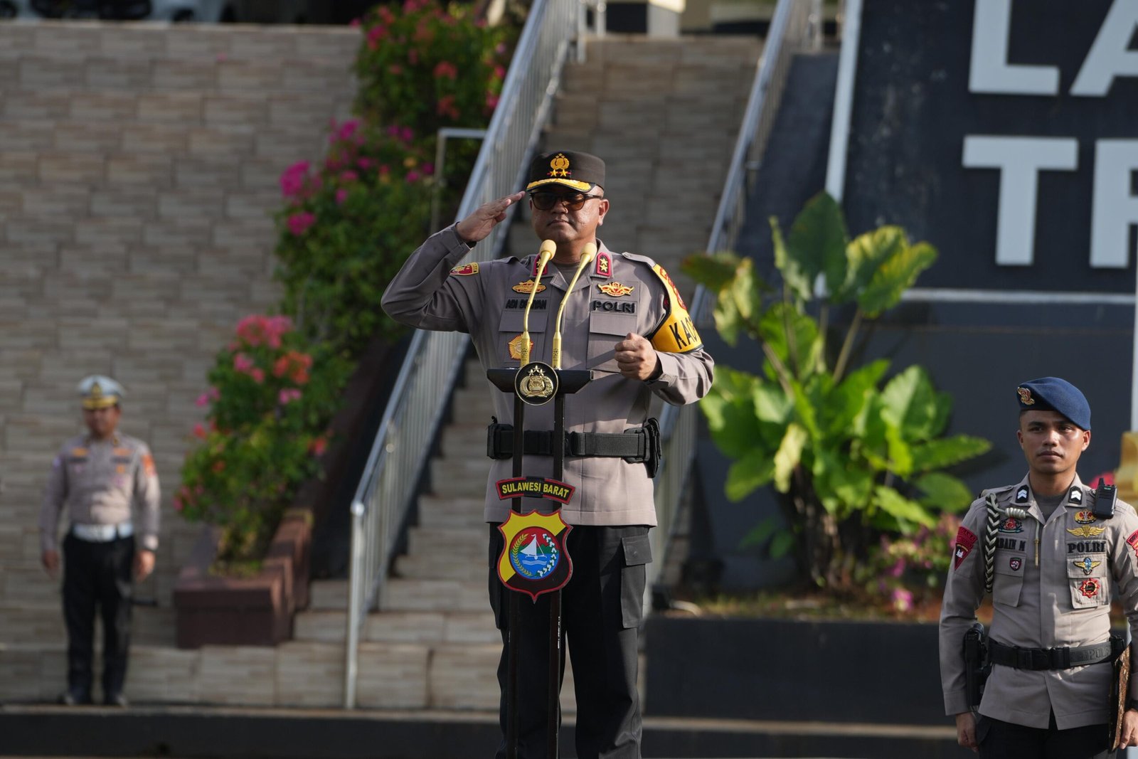 Sinergi Lintas Instansi Siap Jaga Amannya Idul Fitri, Kapolda Sulbar Pimpin Apel Pasukan Operasi Ketupat Marano 2026