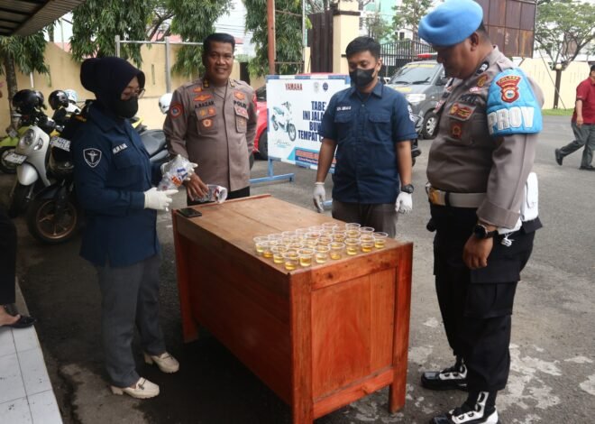 ‎Polres Pinrang Laksanakan Tes Urine bagi Personel sebagai Upaya Deteksi Dini Penyalahgunaan Narkoba