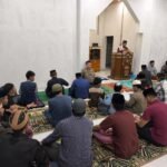 Safari Ramadhan 1447 H, Kapolres Tana Toraja Sampaikan Tausiah Tarawih di Masjid Nurul Yaqin Padangiring