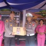 Kapolres Tana Toraja dan Ketua Bhayangkari Kunjungi Pospam, Beri Semangat Personel