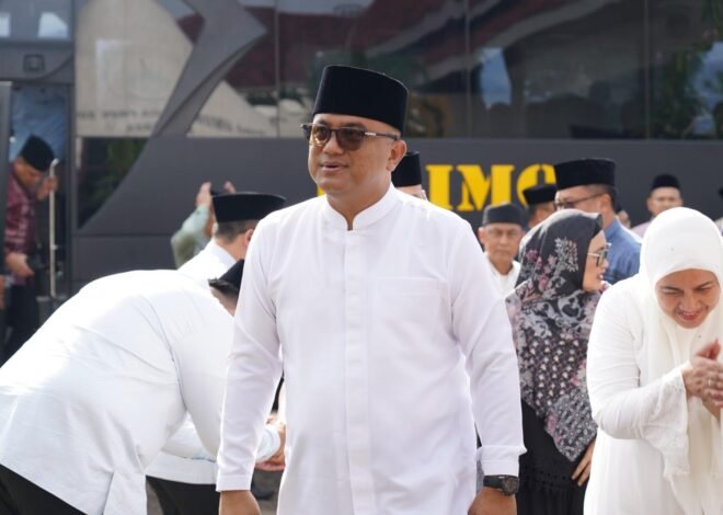 Pererat Silaturahmi di Hari Kemenangan, Kapolda Sulbar Kunjungan Halal Bi Halal ke Rujab Gubernur