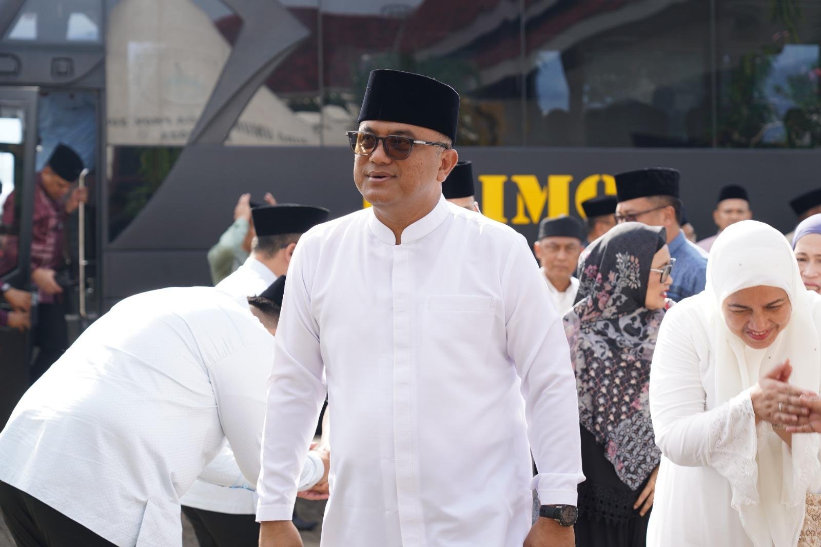 Pererat Silaturahmi di Hari Kemenangan, Kapolda Sulbar Kunjungan Halal Bi Halal ke Rujab Gubernur