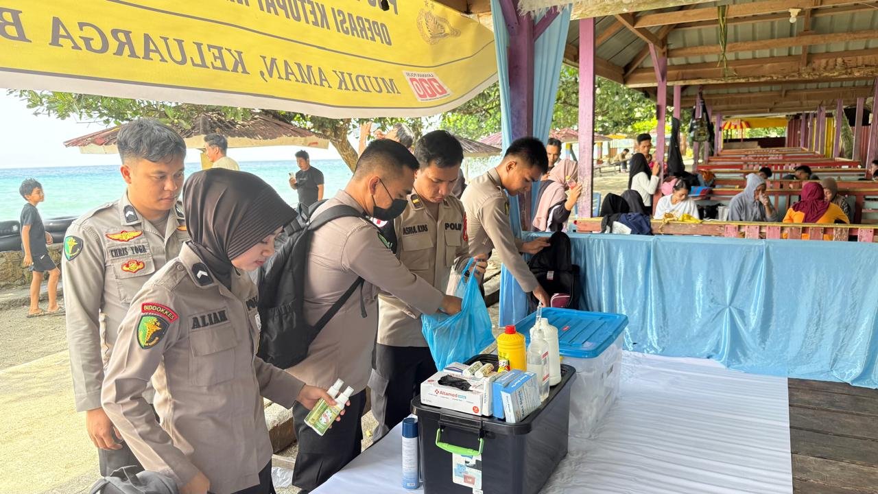 Kapolda Sulbar Arahkan Tim Dokpol Siaga, Antisipasi Bahaya Ubur-ubur dan Bulu Babi di Lokasi Wisata