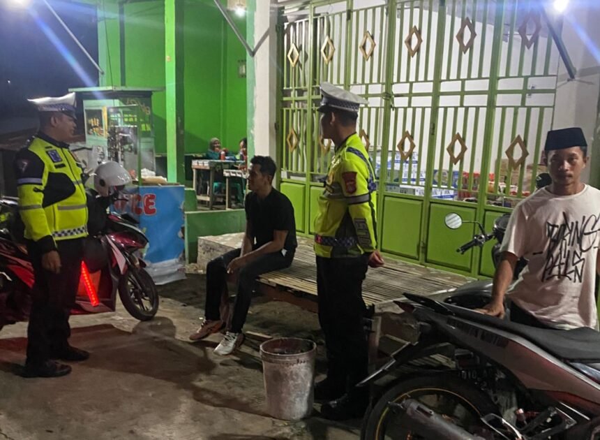 Dibawa Cahaya Biru, PJR Ditlantas Polda Sulbar Terus Berikan Rasa Aman Kepada Masyarakat