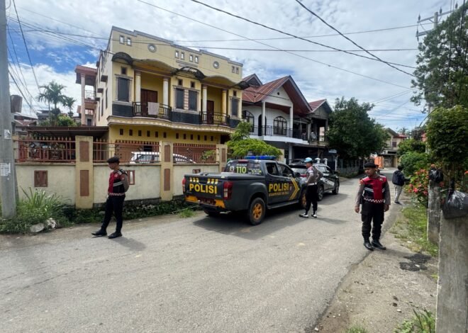 Polri Hadir Jaga Kekhidmatan Paskah, Polres Tana Toraja Intensifkan Patroli Mobile di Sejumlah Gereja