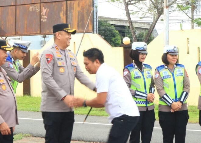 Kapolres Pinrang Pimpin Apel Jam Pimpinan Dirangkaikan Halal Bihalal, Perkuat Soliditas Personel