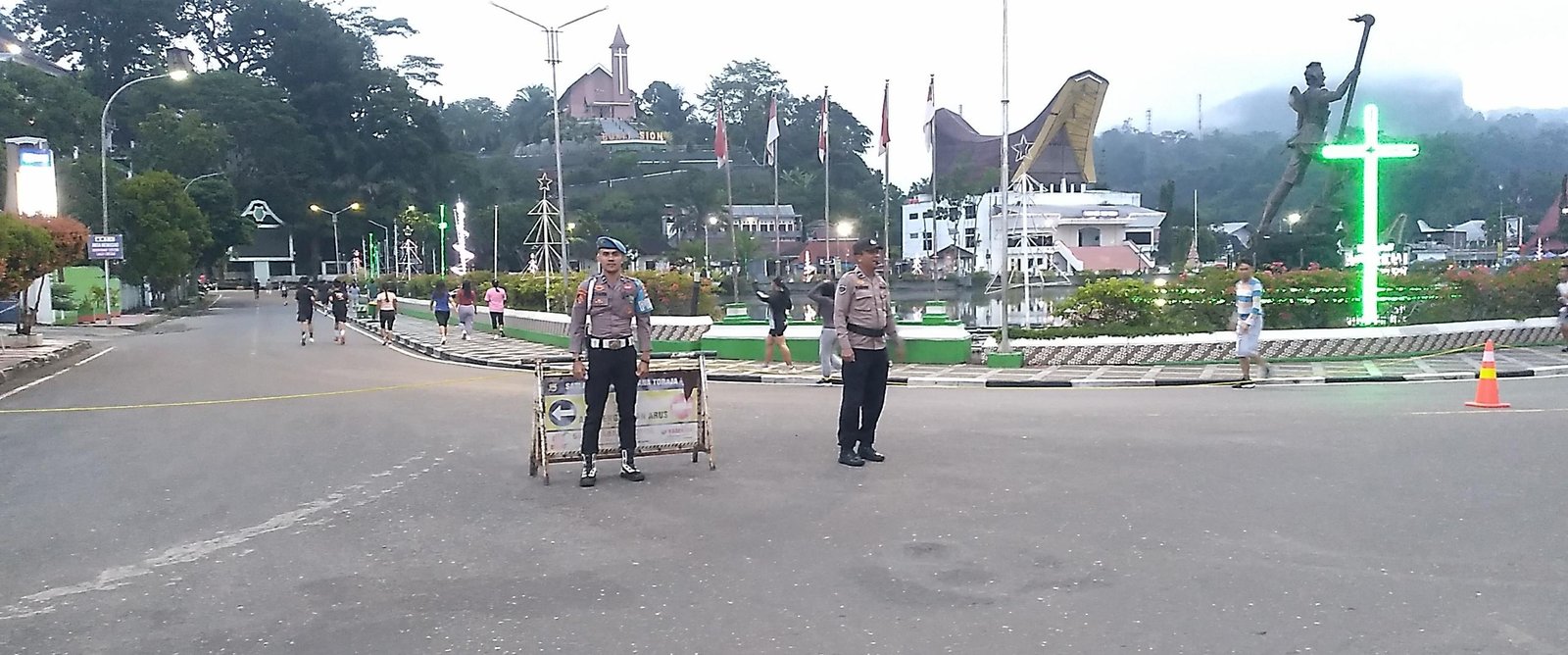 Polres Tana Toraja Laksanakan Pengamanan Car Free Day, Warga Berolahraga Dengan Aman dan Nyaman