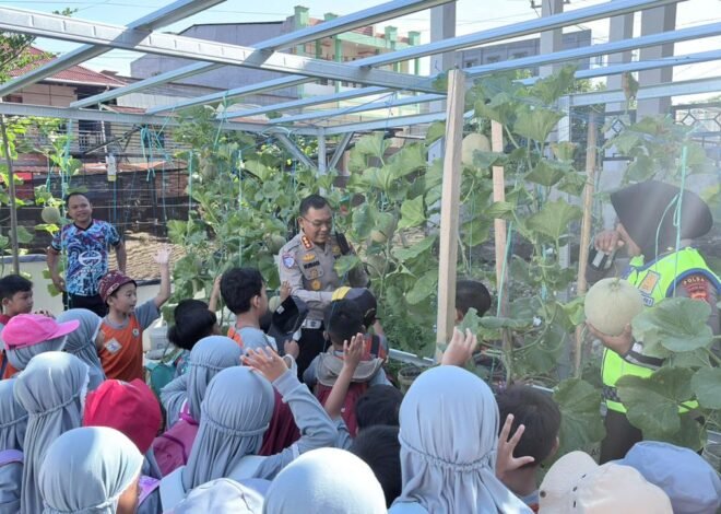 Polisi Sahabat Anak, Ditlantas Polda Sulbar Tanamkan Budaya Tertib Lalu Lintas Sejak Dini