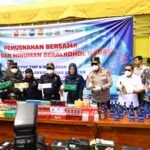 Kapolda Sulsel Hadiri Pemusnahan Rokok dan Minuman Beralkohol Ilegal oleh Kanwil DJBC Sulbagsel