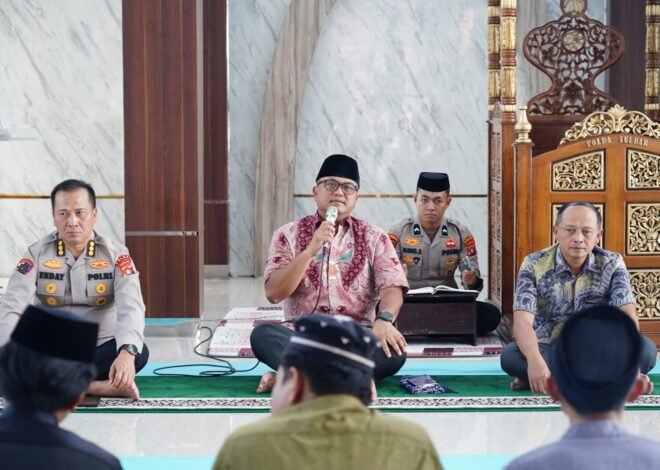 Doa Bersama Polda Sulbar, Memohon Ridho dan Keamanan Bersama Anak Yatim