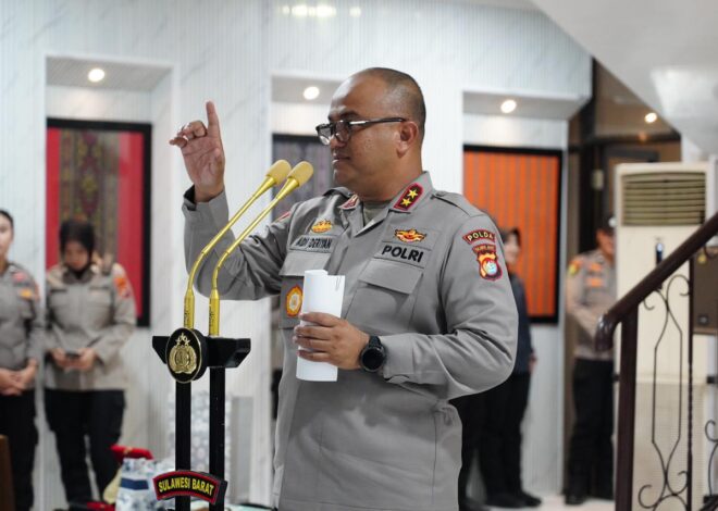 Kapolda Sulbar Pimpin Upacara Penyerahan Jabatan Dirnarkoba, Kombespol Christian Rony Putra Dapat Amanah Baru