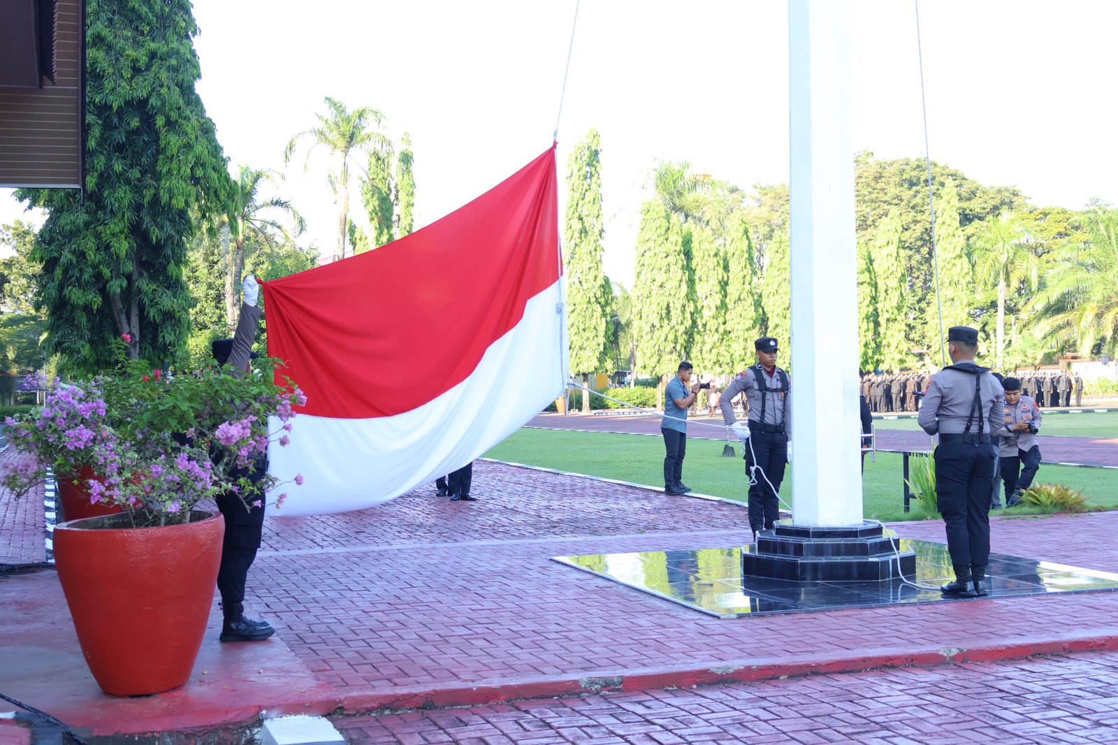 Polda Sulsel Gelar Upacara Hari Lahir Pancasila 2026, Teguhkan Semangat Persatuan dan Nasionalisme