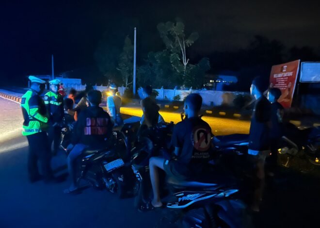 Malam Hari yang Aman dan Selamat, Ditlantas Polda Sulbar Gencarkan Patroli dan Edukasi