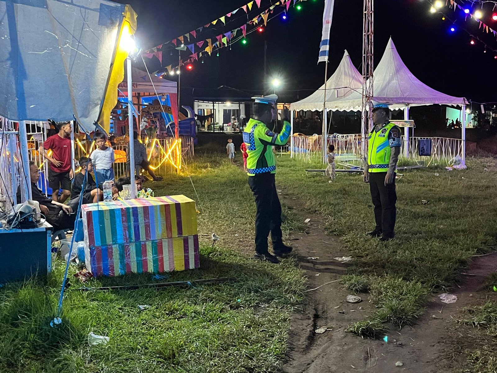 Polantas Menyapa, Satuan PJR Ditlantas Polda Sulbar Jaga Keamanan Malam Hari