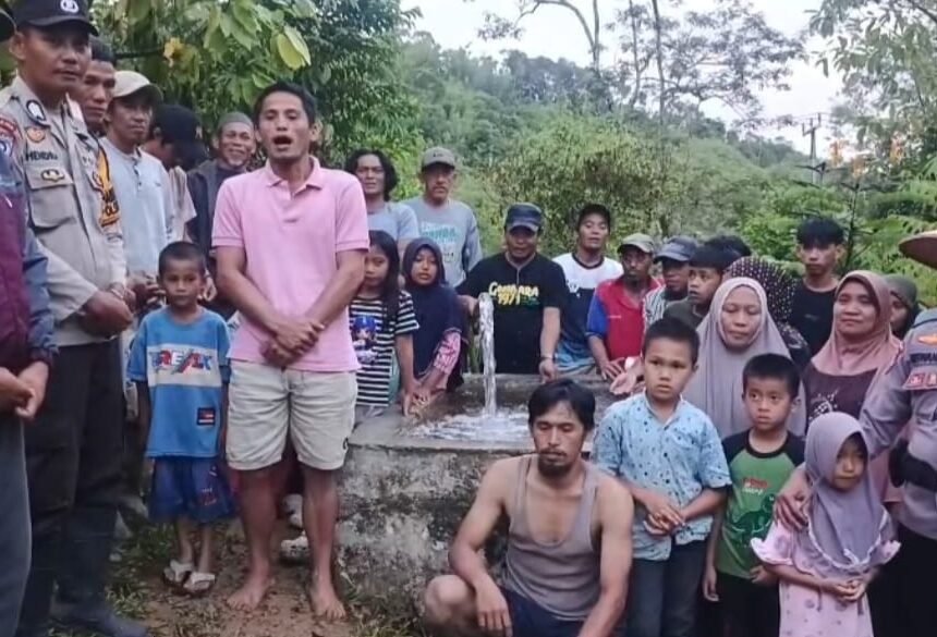 Hadirkan Solusi Nyata, Kapolda Sulbar Salurkan Bantuan Sarana Air Bersih untuk Warga Pepana Mamasa