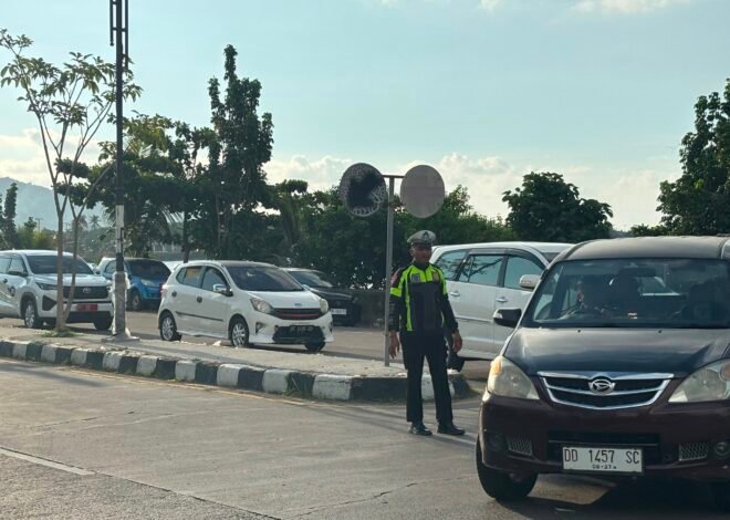 Pastikan Setiap Pengendara Aman dan Selamat, Ditlantas Polda Sulbar Siaga Penuh di Jam-Jam Padat Mobilitas