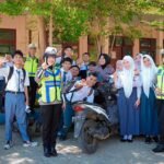 Dengan Pendekatan Akrab, Polantas Polda Sulbar Tanamkan Kesadaran Tertib Lalu Lintas di Kalangan Pelajar