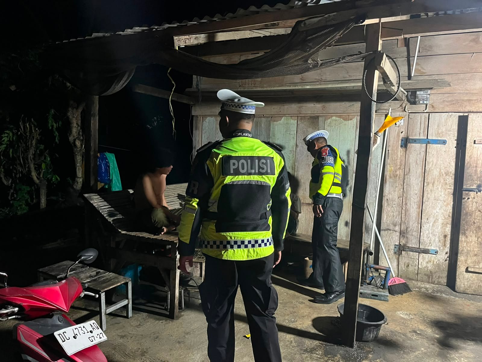 Jaga Malam Panjang yang Aman dan Selamat, Polantas Polda Sulbar Gencarkan Patroli dan Himbauan