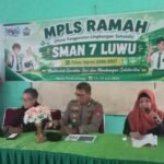 Tanamkan Empat Pilar Kebangsaan Sejak MPLS, Kasat Binmas Polres Luwu Bekali Siswa Baru SMAN 7 Luwu