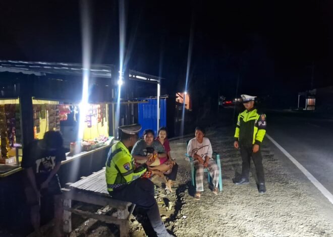Kedekatan Polantas Polda Sulbar dengan Masyarakat, Jadikan Suasana Malam Hari Lebih Nyaman dan Aman