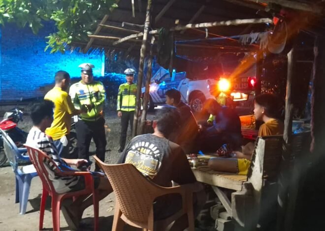 Patroli Blue Light Polantas Karib Polda Sulbar: Lampu Biru Jadi Jaminan Rasa Aman dan Nyaman Malam Hari di Mamuju