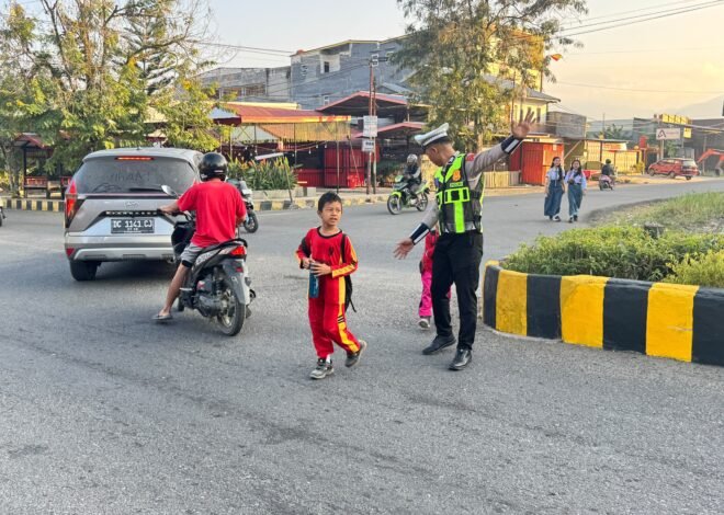 Commander Wish Pagi, Satlantas Polres Polewali Mandar Hadir Berikan Rasa Aman bagi Pengguna Jalan