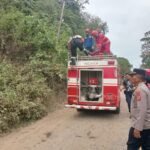 Sinergi Polisi, Warga, dan Damkar Berhasil Jinakkan Kebakaran Lahan di Bupon