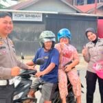 Pengendara Tertib Dapat Hadiah Cabe Segar Hasil Panen Ditlantas Polda Sulbar