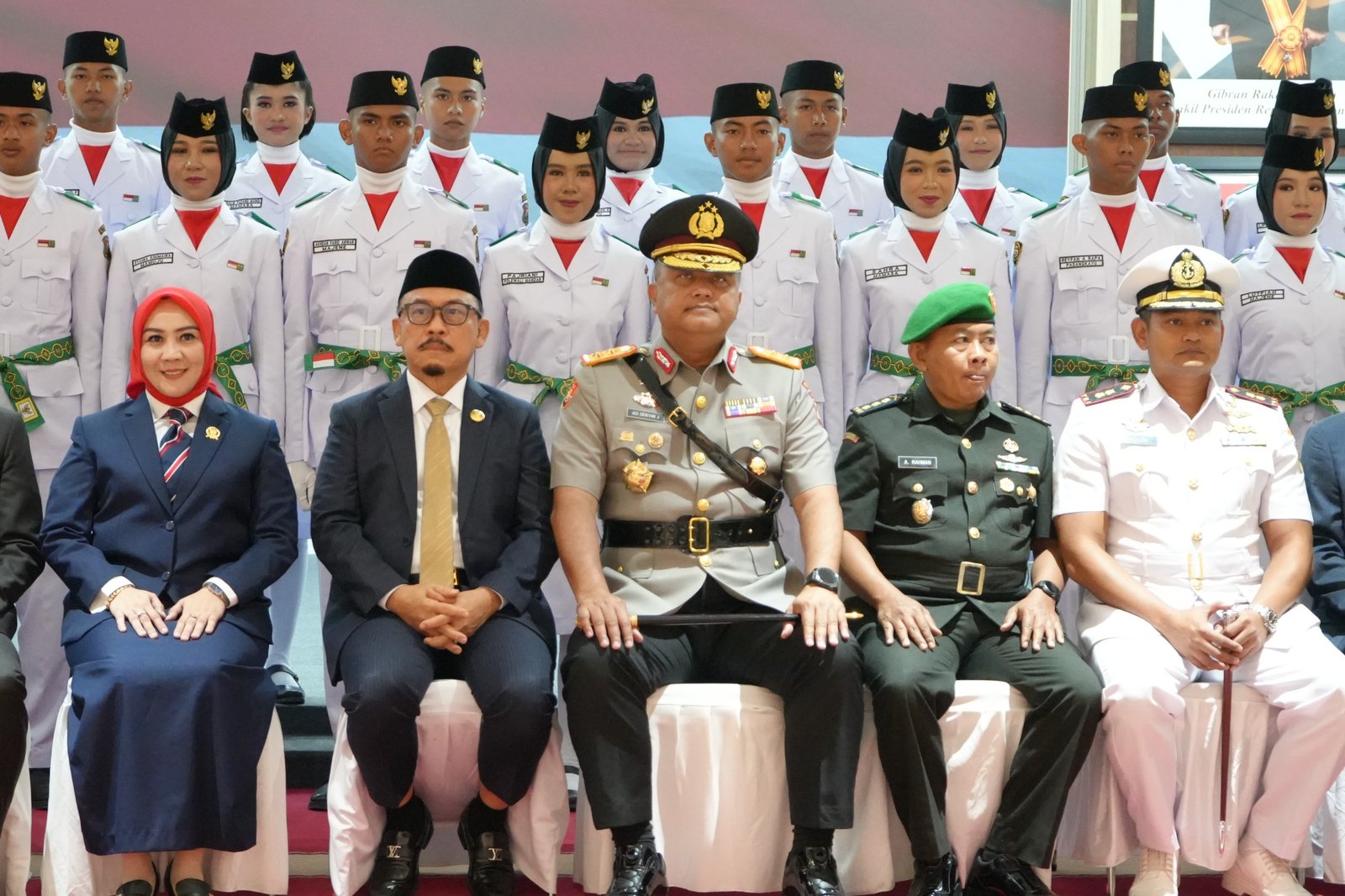Kapolda Sulbar Beri Semangat Putra-Putri Terpilih Pengibar Bendera Pusaka HUT ke-81 RI
