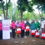 HKGB Penuh Makna, Bhayangkari Luwu Hadir Berbagi untuk Para Penjaga Kebersihan Kota