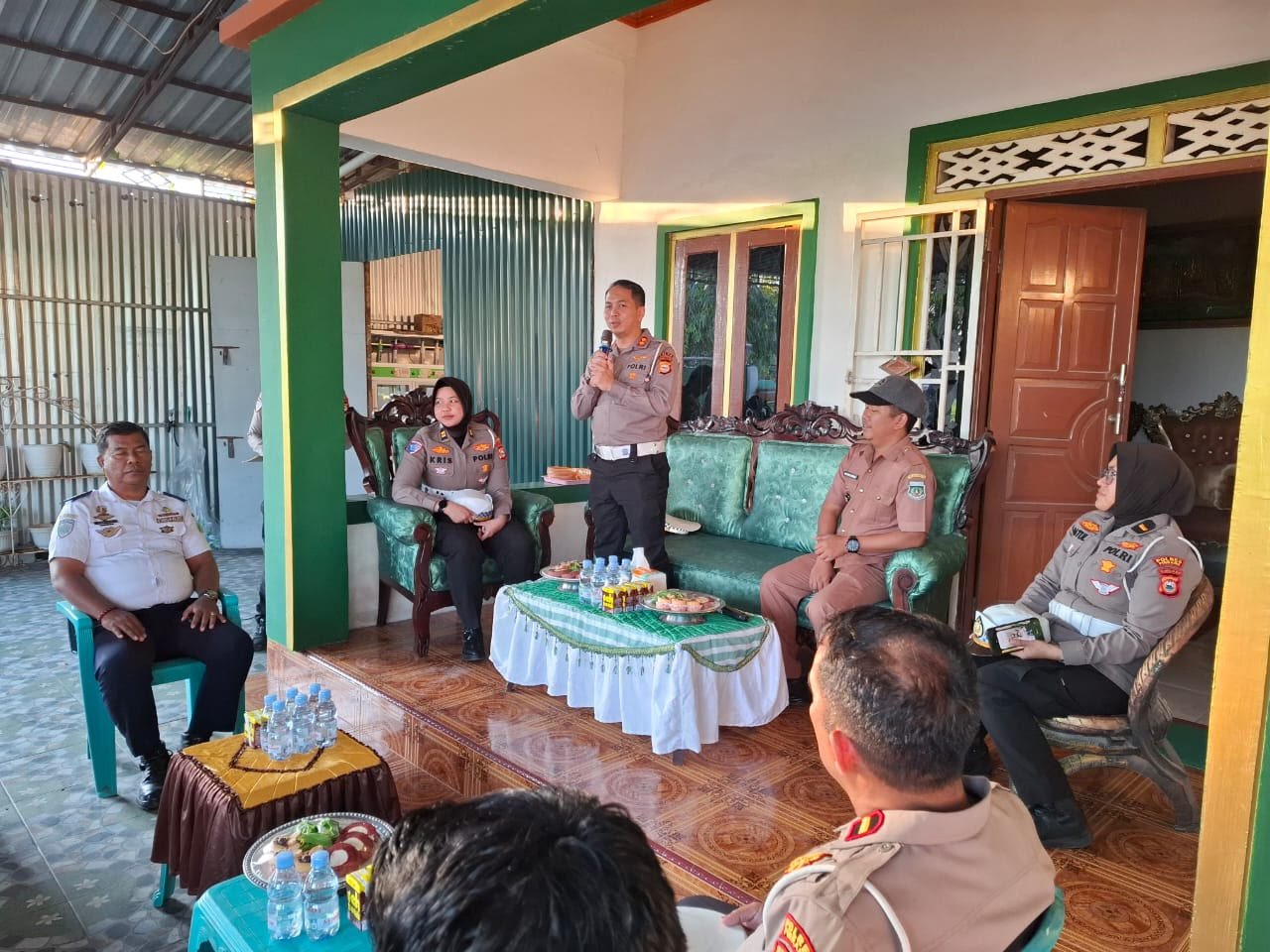 Tim Subdit Kamsel Ditlantas Polda Sulsel Lakukan Monev Kampung Tertib Lalu Lintas di Pinrang