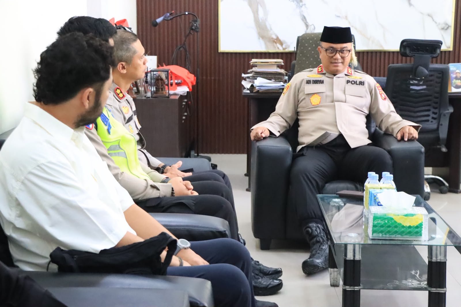 Kunjungan Kerja ke Polres Majene, Kapolda Sulbar Bakar Semangat Personel Dorong Pelayanan Lebih Optimal