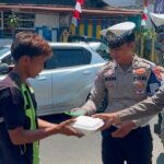 Komitmen Lanjutkan Semangat Juang Pendahulu, Ditlantas Polda Sulbar Hadir Berbagi di Tengah Masyarakat